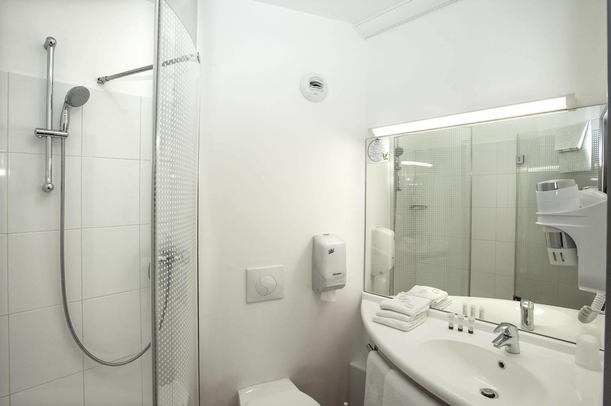 Brit Hotel Confort Villeneuve Sur Lot Bias  외부 사진